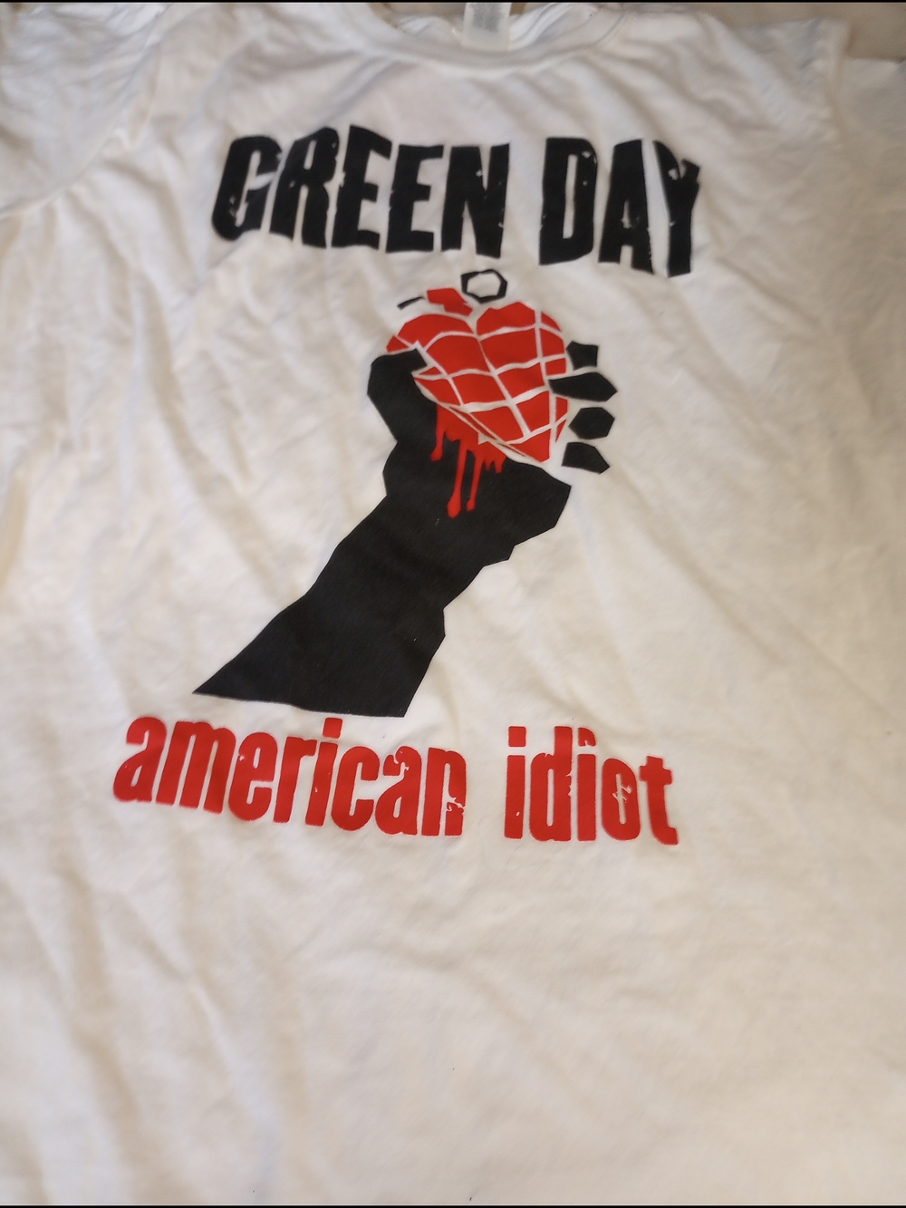 Green Day "American Idiot" Tee with Black & Red Print Gildan Women X-large